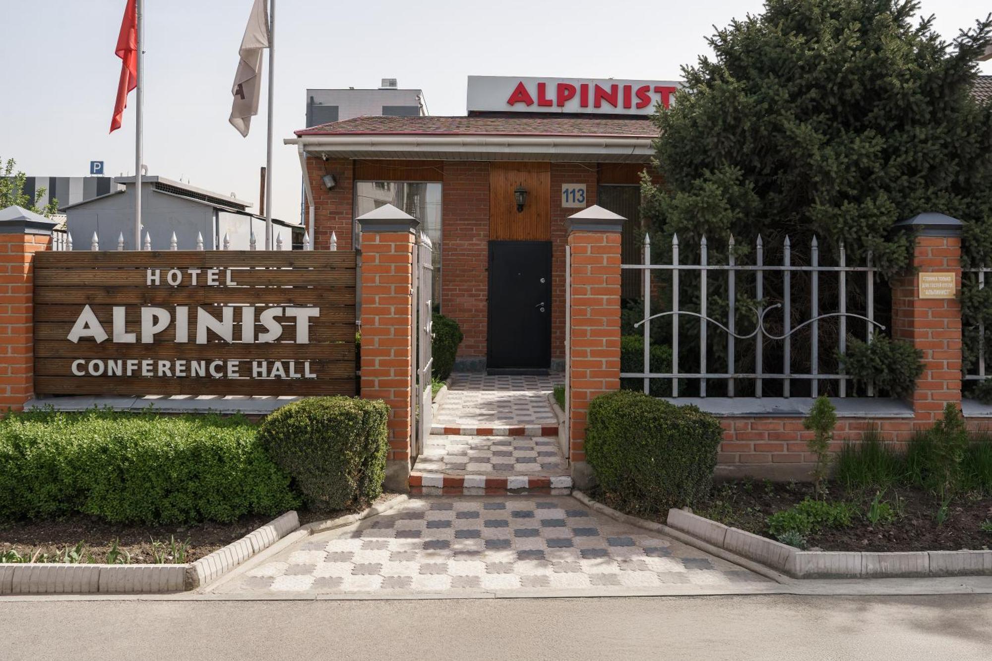 Alpinist Hotel Bishkek Exterior photo